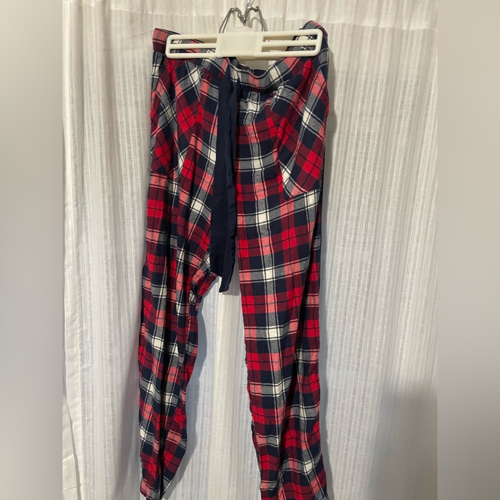 Cute plaid pj pants. Size medium.